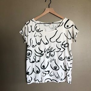 🍈 Gravel & Gold Breast Shirt🍈